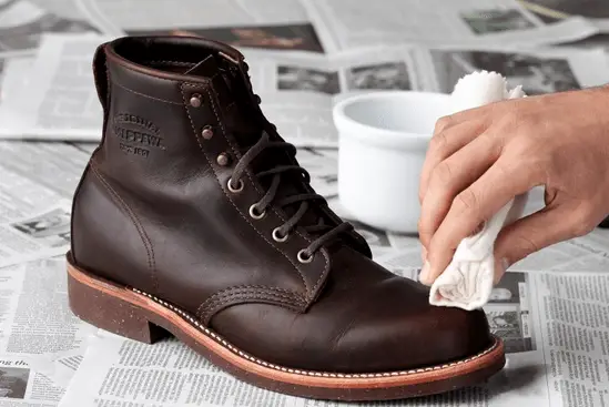 Using Alcohol to Remove Creases from New or Old Leather Boots