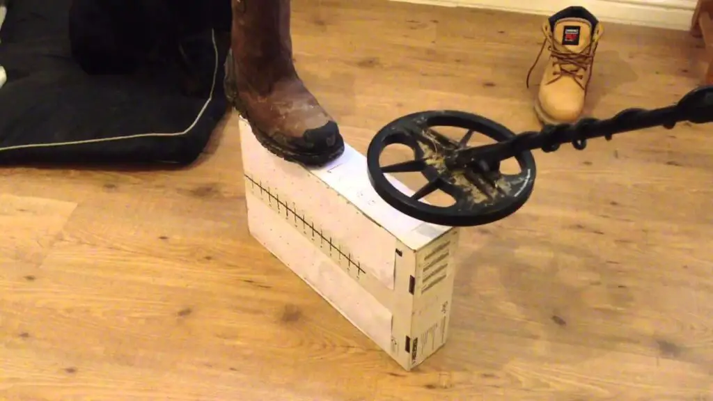 Do Steel Toe Boots Set Off Metal Detectors