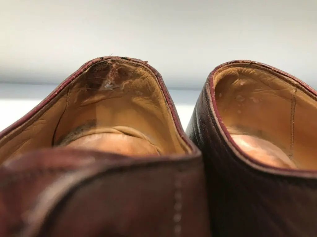 Can the Inside Lining of Shoes Be Repaired