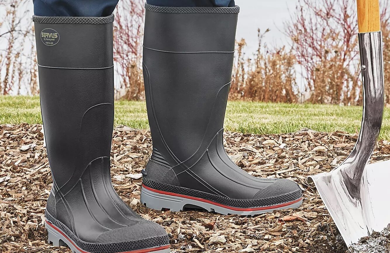 What Are PVC Boots Used For? | Work Gearz