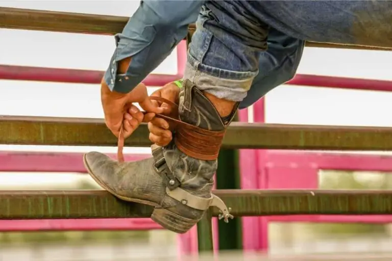 How to Make Cowboy Boots Tighter Around the Calf? Work Gearz