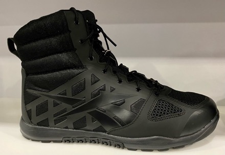 Breathable mesh lining boots